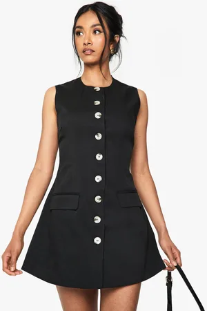 Boohoo Robe Courte Cintrée Boutonnée