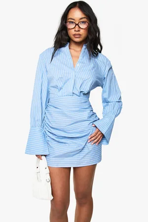 Boohoo Robe Chemise Rayée Froncée À Manches Évasées