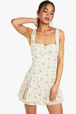 Boohoo Robe Courte Fleurie À Col Carré