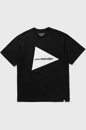 and wander BIG LOGO TEE men Shortsleeves en