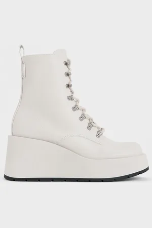 CHARLES & KEITH Bottines à semelle compensée et à lacets