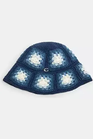 Coach Chapeau cloche crocheté teint sur nauds