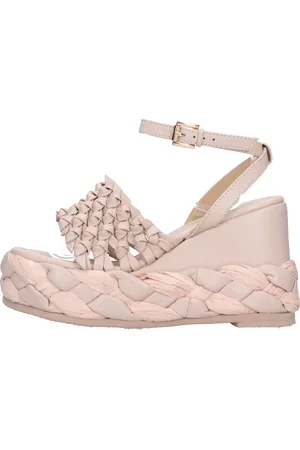 Emanuélle vee Chaussures a talons beiges