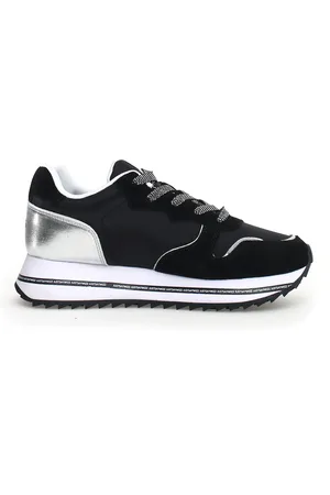 W6YZ Baskets noires