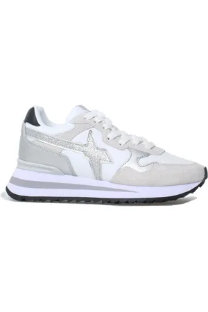 W6YZ Baskets grises