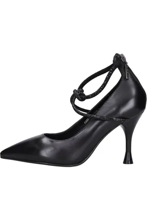 Emanuélle vee Chaussures a talons noires