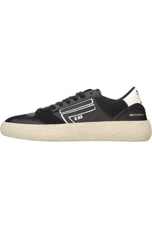 Puraai Baskets noires