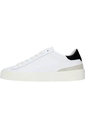 D.A.T.E. A TA MAISON. Des baskettes blanches
