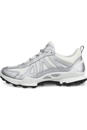 Ecco Baskets de plein air en toile pour femme