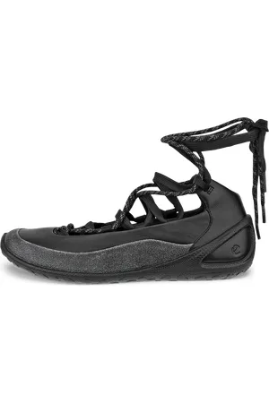 Ecco Baskets de plein air en cuir pour femme