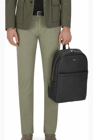 HUGO BOSS Vêtements 54