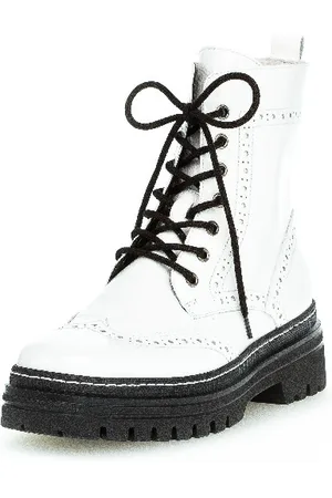 Gabor Bottes 8