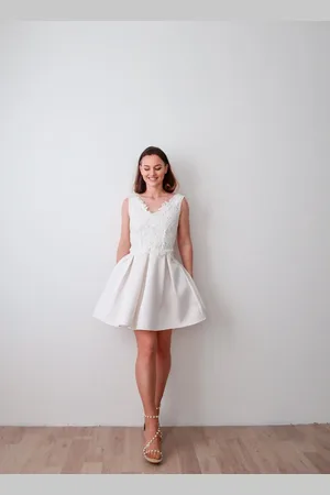 FaithCauvain Robe De Mariée Courte En Dentelle - Cérémonie Chic Avec Dos Nu Plongeant Chic Et Moderne