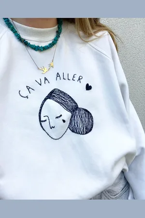 Delicateminiature Sweatshirt Brodé À La Main - Ca Va Aller Dispo En S/M/L