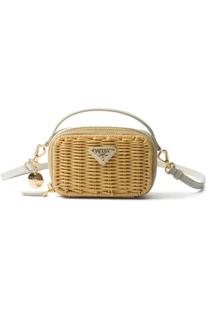 Prada Pochette en osier tressé à plaque logo
