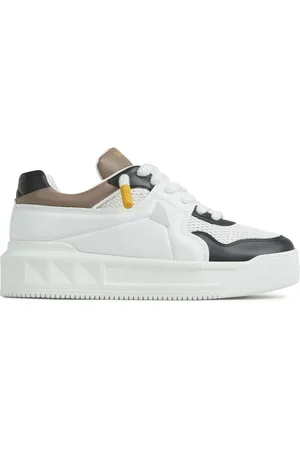 VALENTINO GARAVANI Baskets One Stud