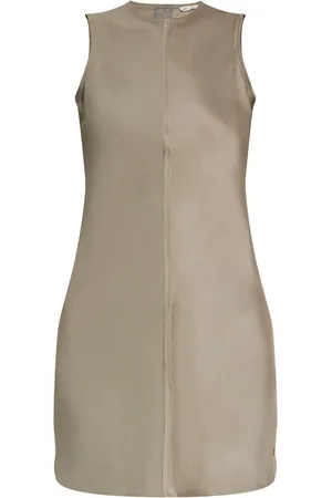 Ami Robe sans manches à coupe courte