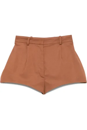 Ioana Ciolacu Short Angus