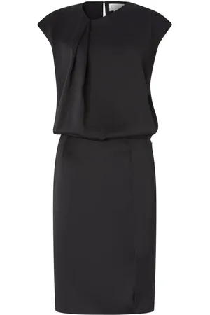 GENNY Robe en satin à coupe mi-longue