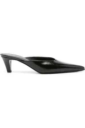 Totême Mules The Patent 55 mm en cuir