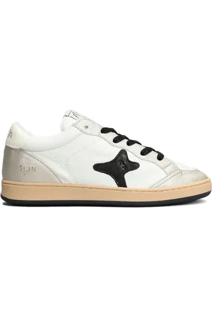 Ama Brand Baskets en cuir à logo embossé