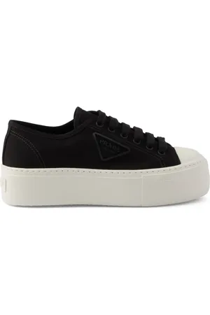 Prada Baskets à lacets