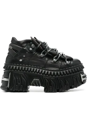 Vetements X New Rock baskets en cuir