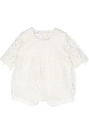 JESURUM BABY Short en coton à broderie anglaise