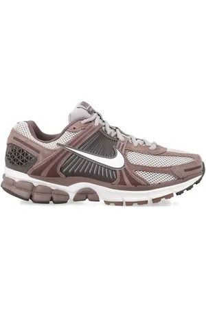 Nike Baskets Zoom Vomero 5