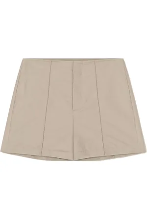 AERON Short Parker