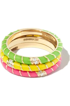 YVONNE LÉON Lot de trois bagues en 9ct serties de diamants et d