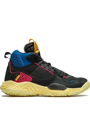 Jordan Baskets Defy SP