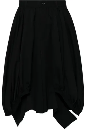 Comme des Garçons Short à ourlet asymétrique