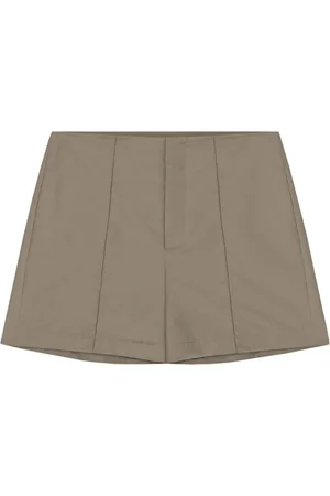 AERON Short Parker