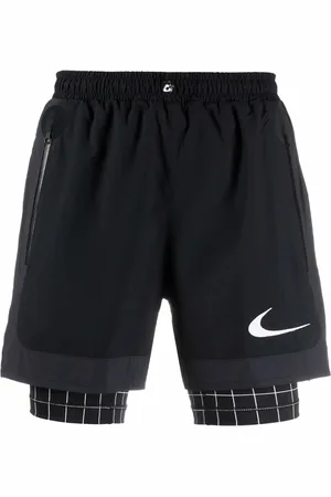 Nike Short Swoosh à design superposé