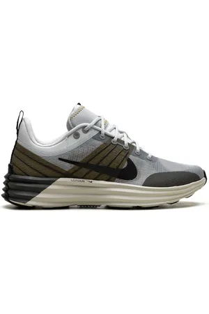 Nike Baskets Lunar Roam