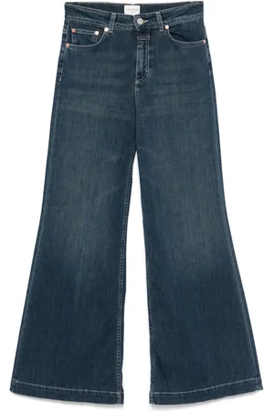 Closed Jean Glow-up