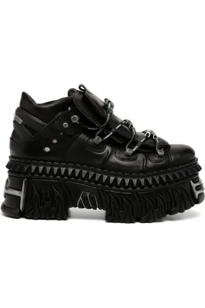 Vetements X New Rock baskets en cuir