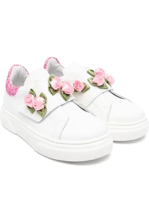 MONNALISA Baskets en cuir à appliques fleurs