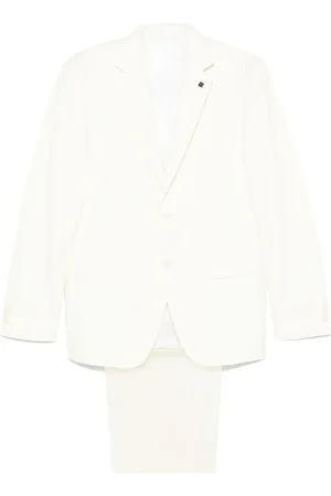 Karl Lagerfeld Costume Drive