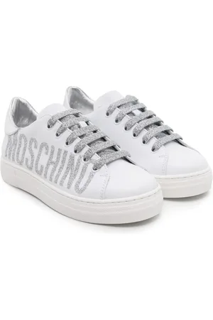 Moschino Baskets lacées à logo imprimé