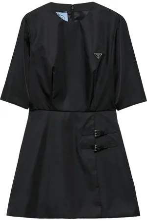 Prada Robe courte à plaque logo