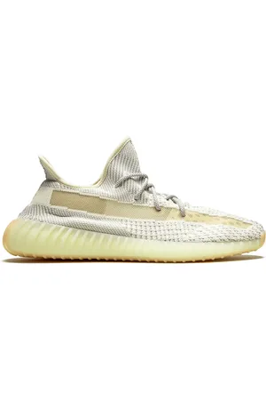 adidas Baskets Yeezy Boost 350 V2 "Lundmark"
