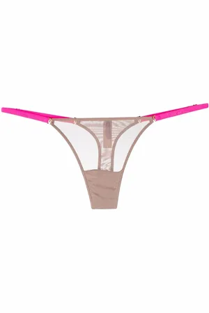 MAISON CLOSE String en résille