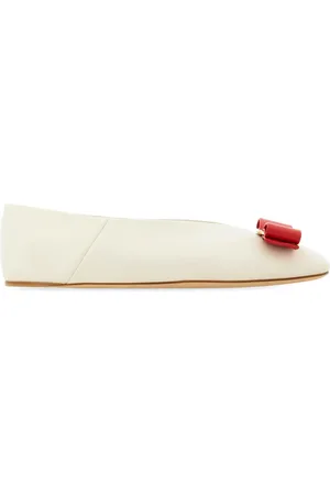 Salvatore Ferragamo Ballerines Vara en cuir