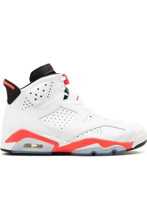 Jordan Baskets Air 6 Retro white/infrared 2014