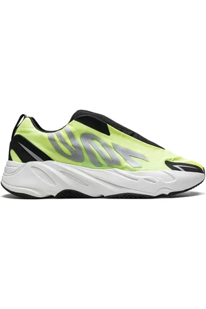 adidas Baskets YEEZY Boost 700 MNVN Laceless 