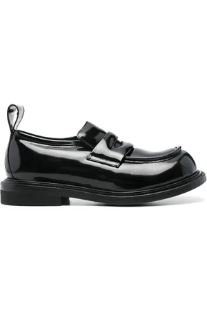 Moschino Mocassins en cuir à fini verni