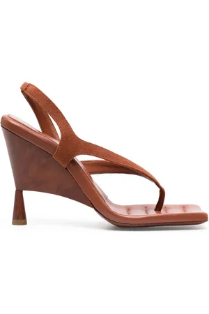 Gia Borghini Sandales Rose sculptées à bride arrière