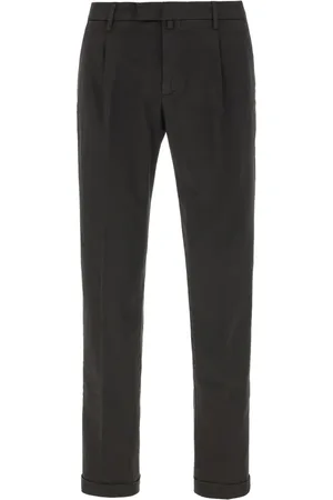 BRIGLIA Pantalon court à détails plissés
